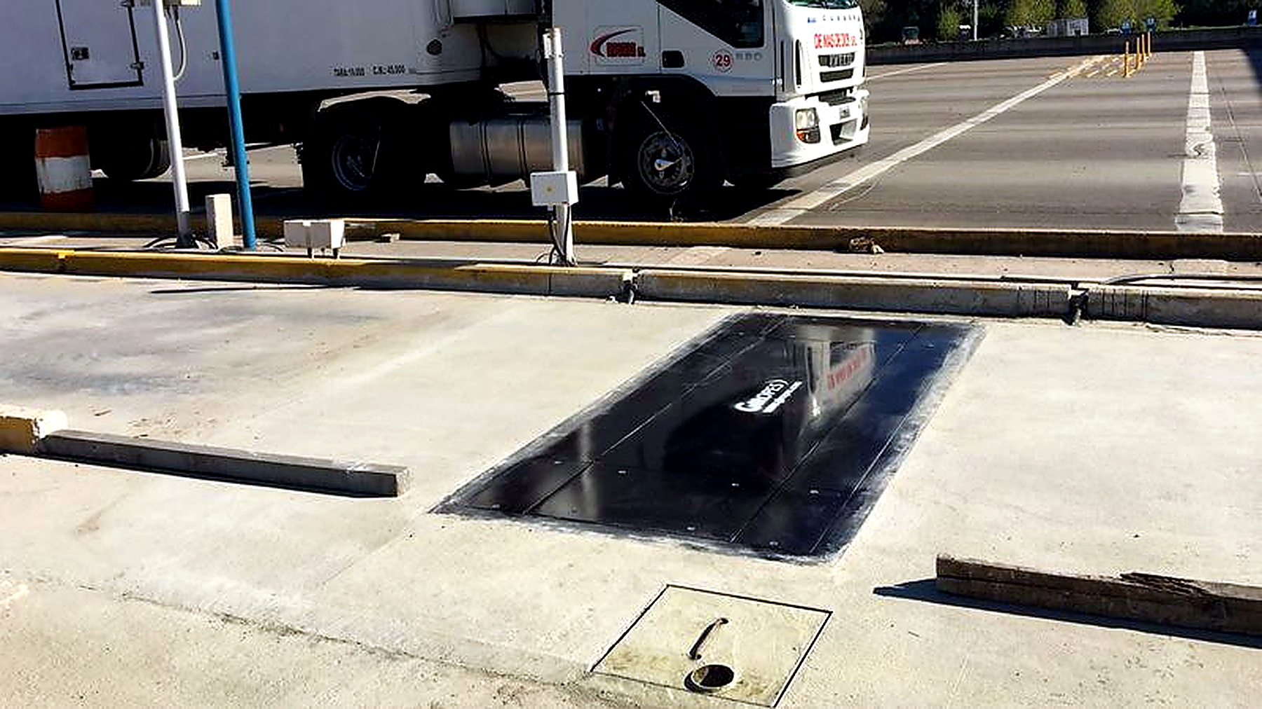 Pont-bascule installé sur dalle béton