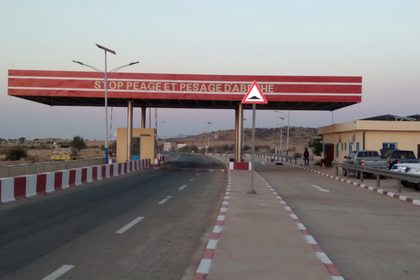 Station de péage et pesage routier